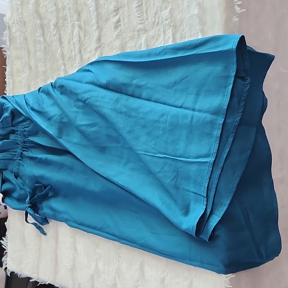 Jessica Simpson Long Bell Sleeve Blouse Size S Nwot - Picture 2 of 6